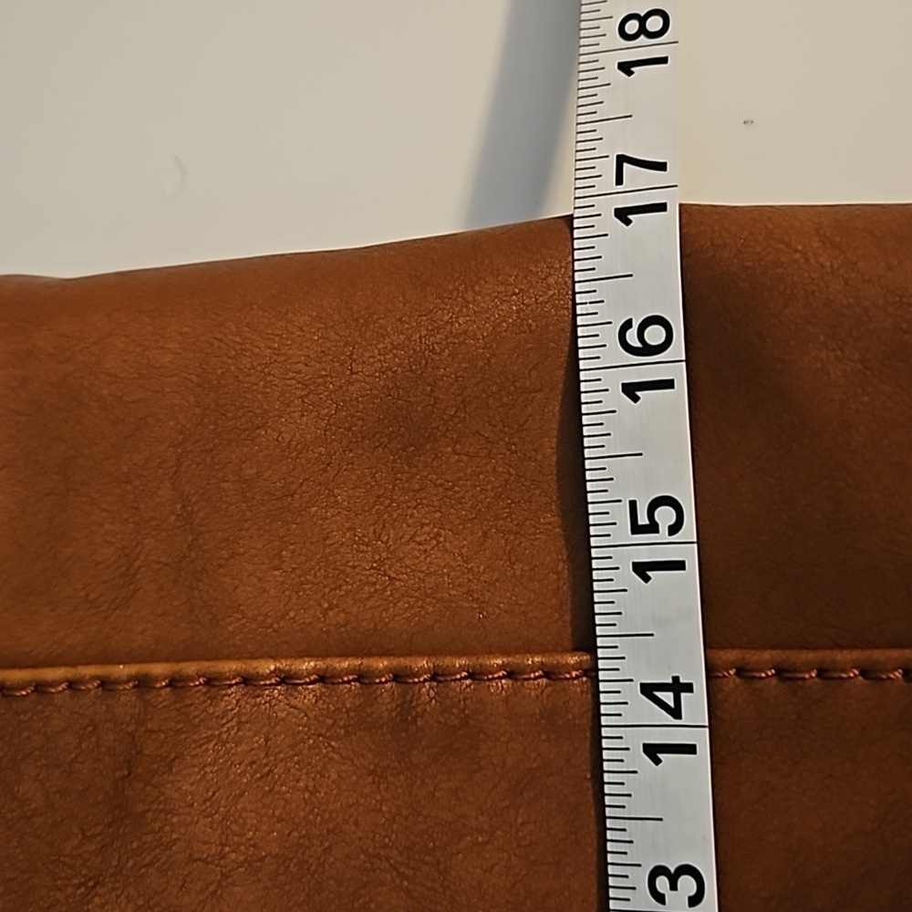 Universal Thread Camel Shoulder Bag - image 5